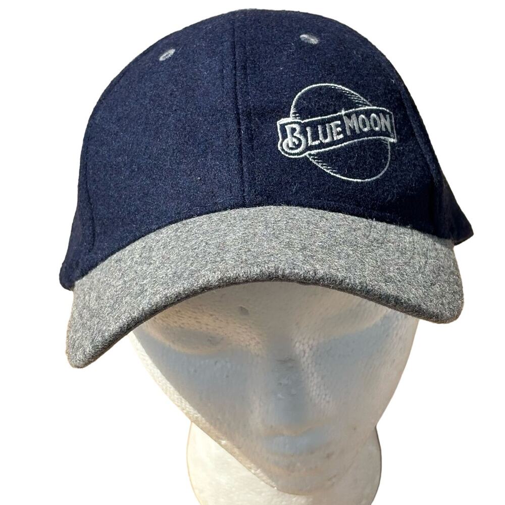 Gray & Blue Moon Men's Hat